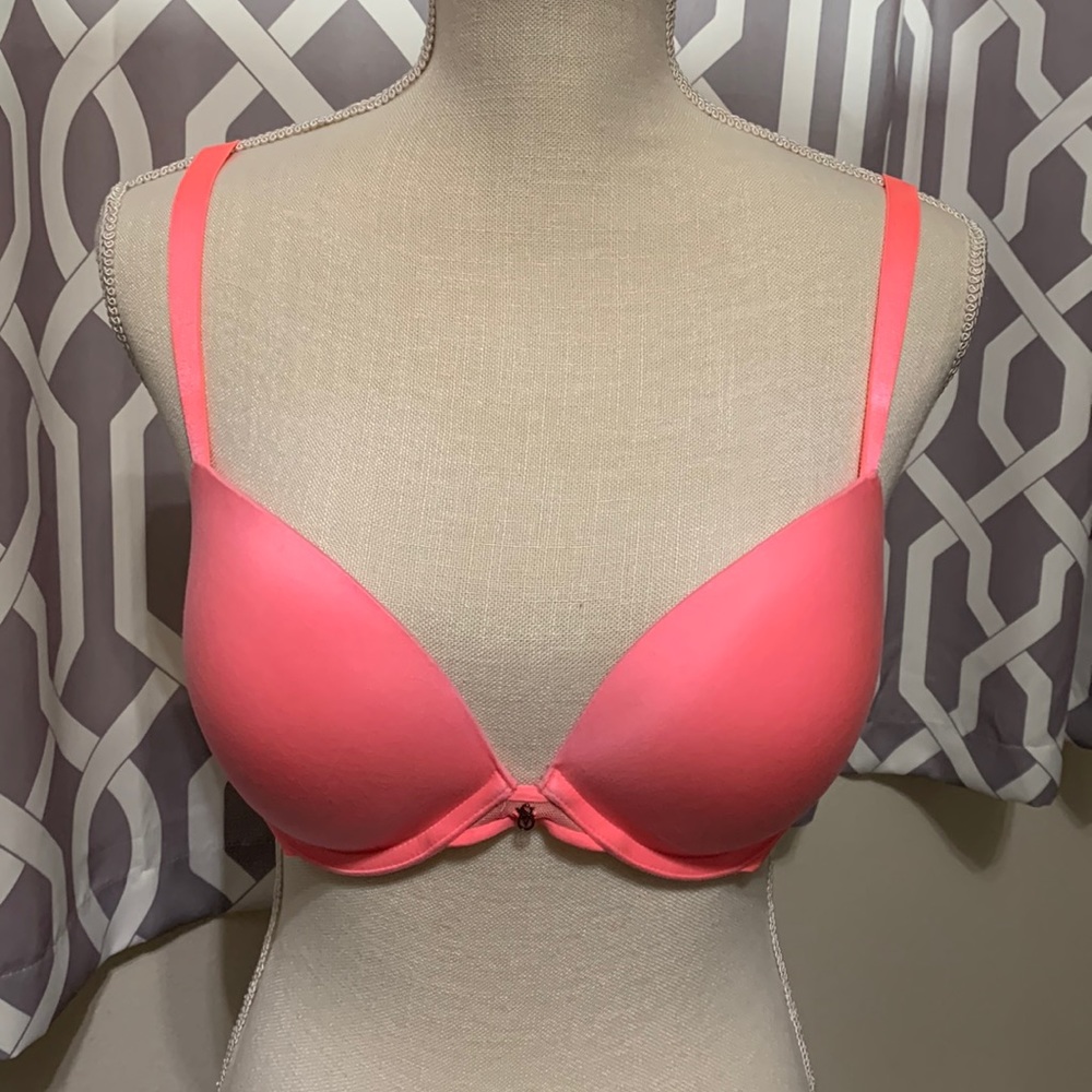 Victoria secret plunge bra